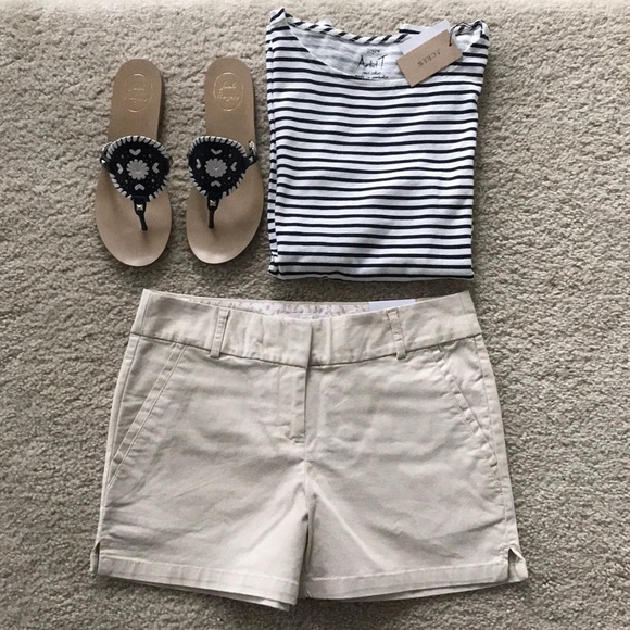 LOFT Pants - LOFT The Riviera Short 6” Inseam